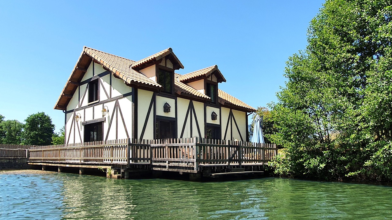Photo of Outdoor in Saint-Estephe