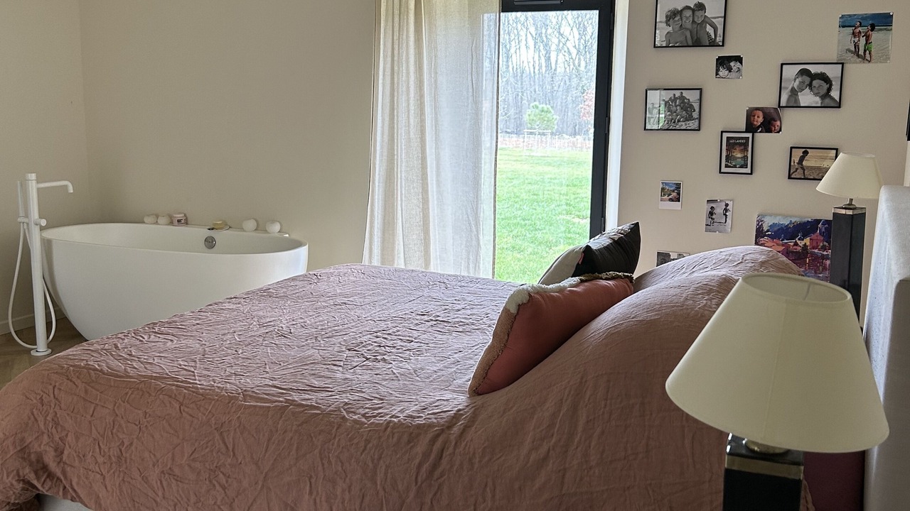 Photo of Bedroom in Beauregard-et-Bassac