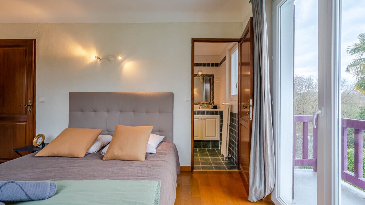 Photo of Bedroom in Ustaritz