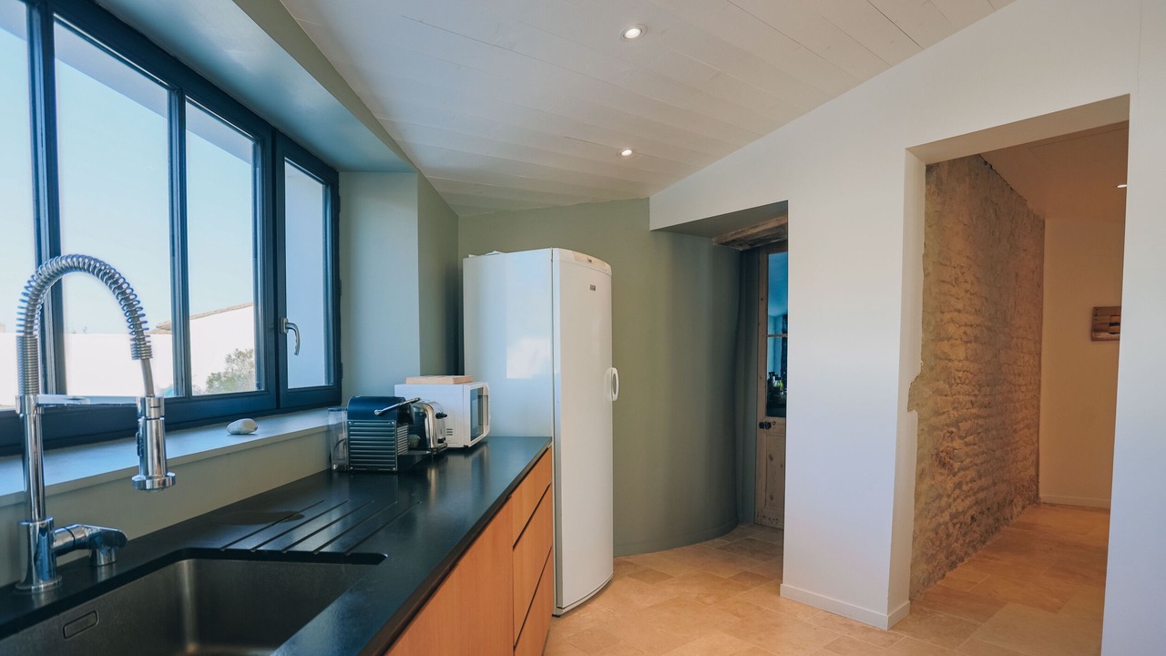 Photo of Kitchen in Saint-Clement-des-Baleines
