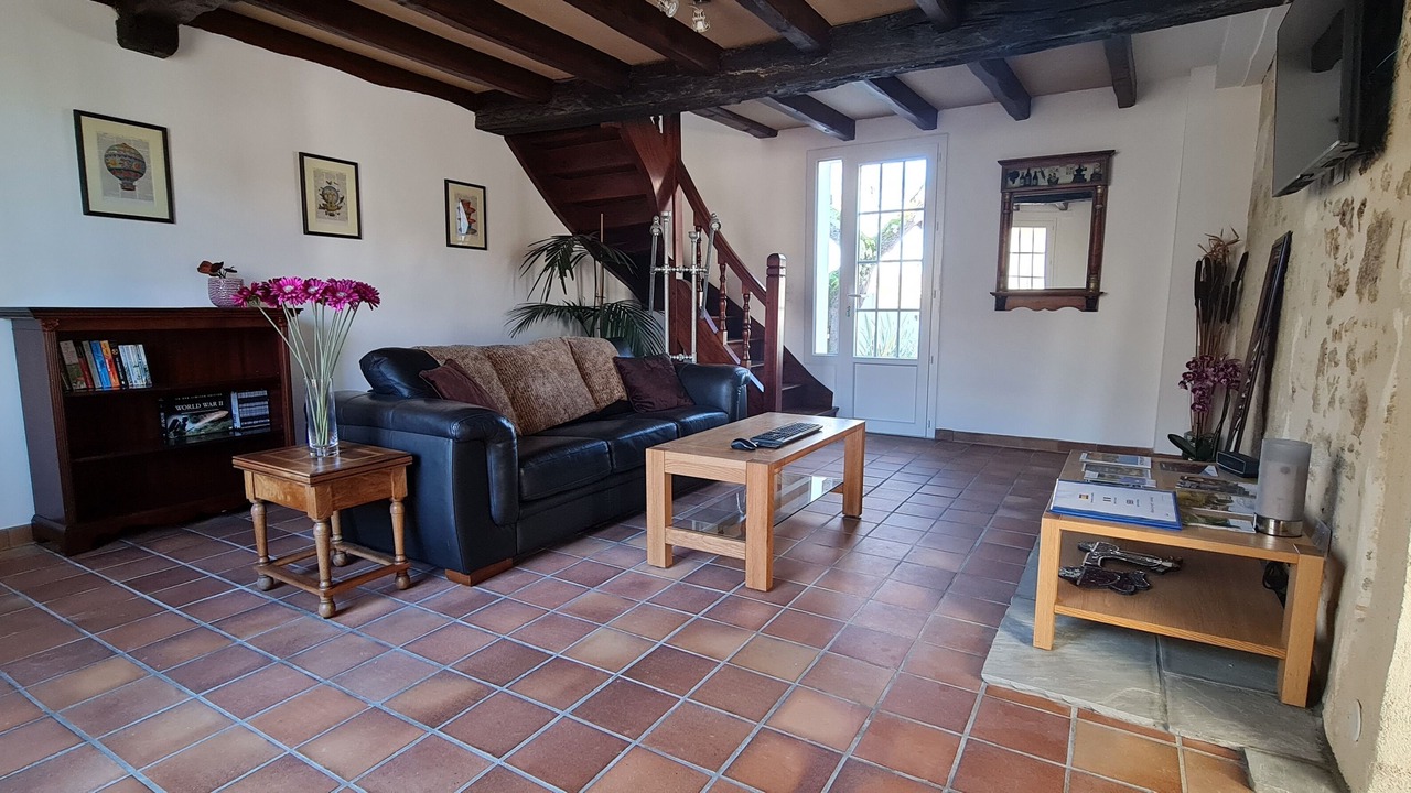 Photo of Livingroom in Villegouge