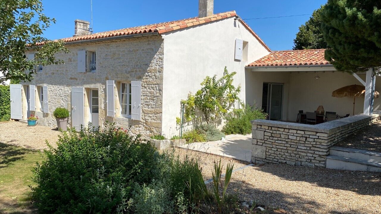 Photo of Outdoor in Saint-Hilaire-de-Villefranche
