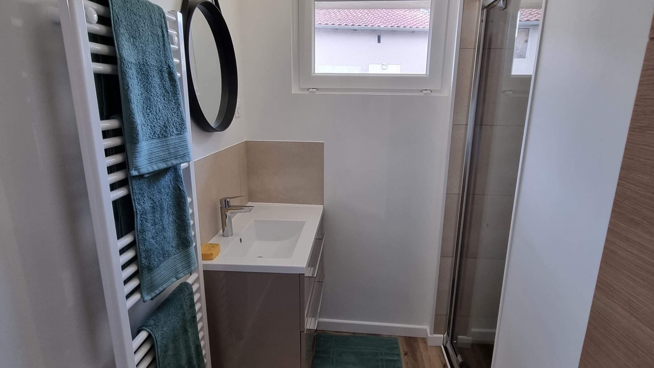 Photo of Bathroom in Leignes-sur-Fontaine