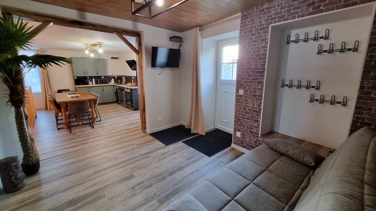Photo of Livingroom in Leignes-sur-Fontaine