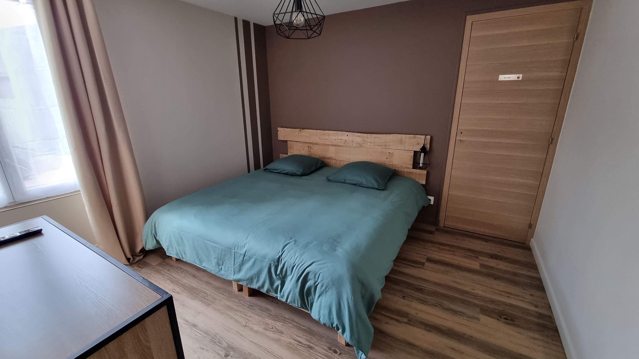 Photo of Bedroom in Leignes-sur-Fontaine