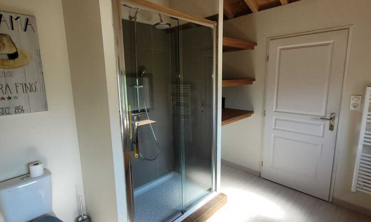 Photo of Bathroom in Le Porge