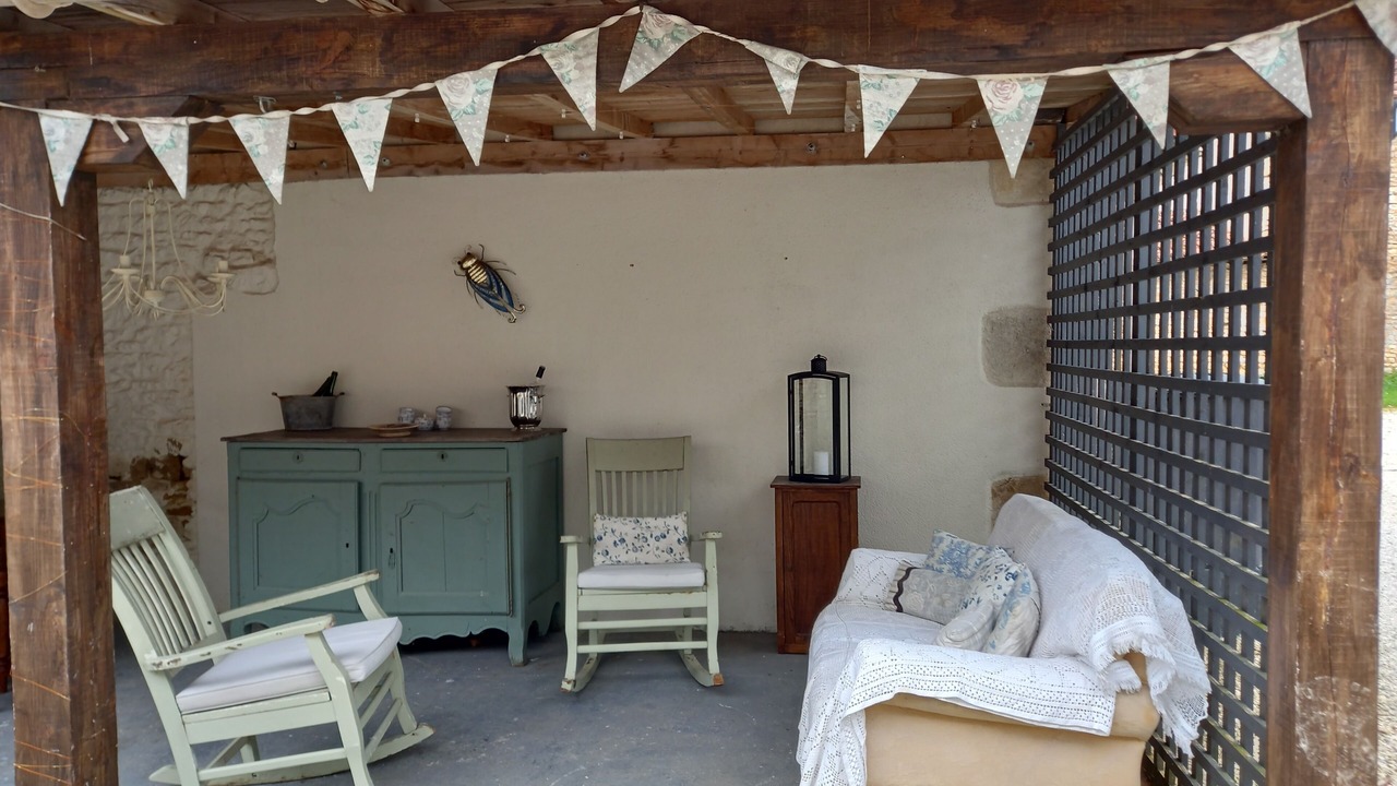 Photo of Patio Balcony in Le Vieux-Cerier