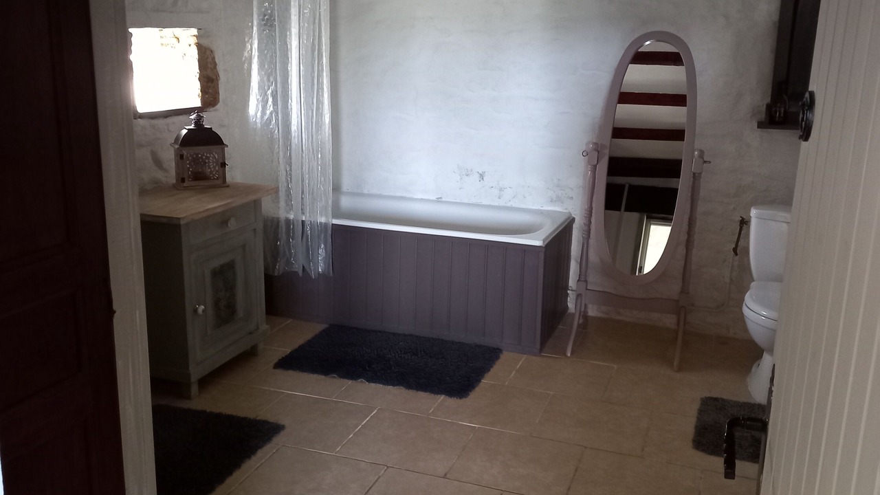 Photo of Bathroom in Le Vieux-Cerier