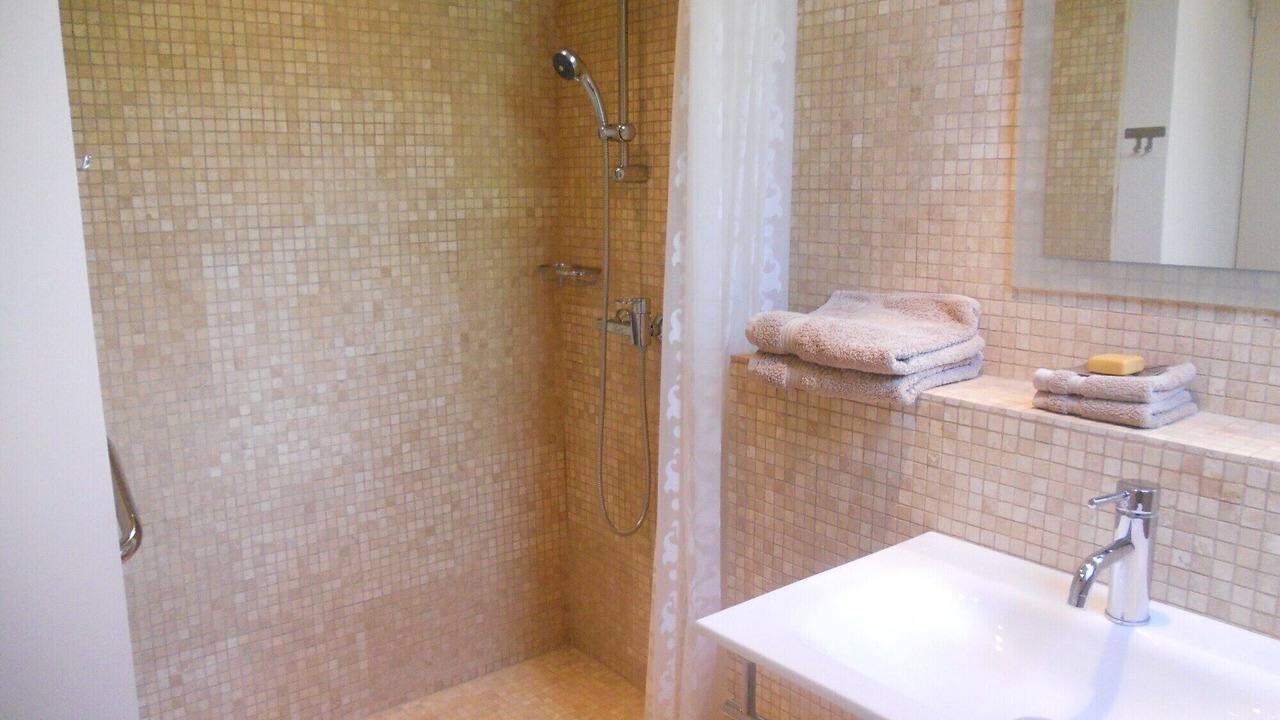Photo of Bathroom in Coux-et-Bigaroque-Mouzens
