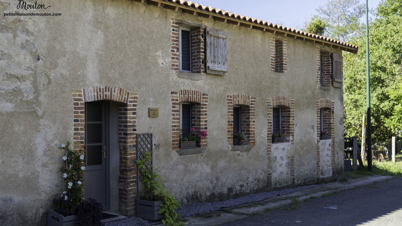 Photo of Outdoor in Azat-le-Riz