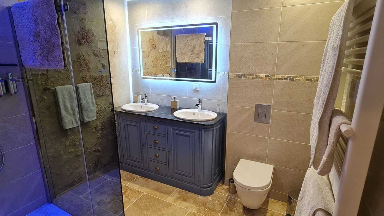 Photo of Bathroom in Villegouge