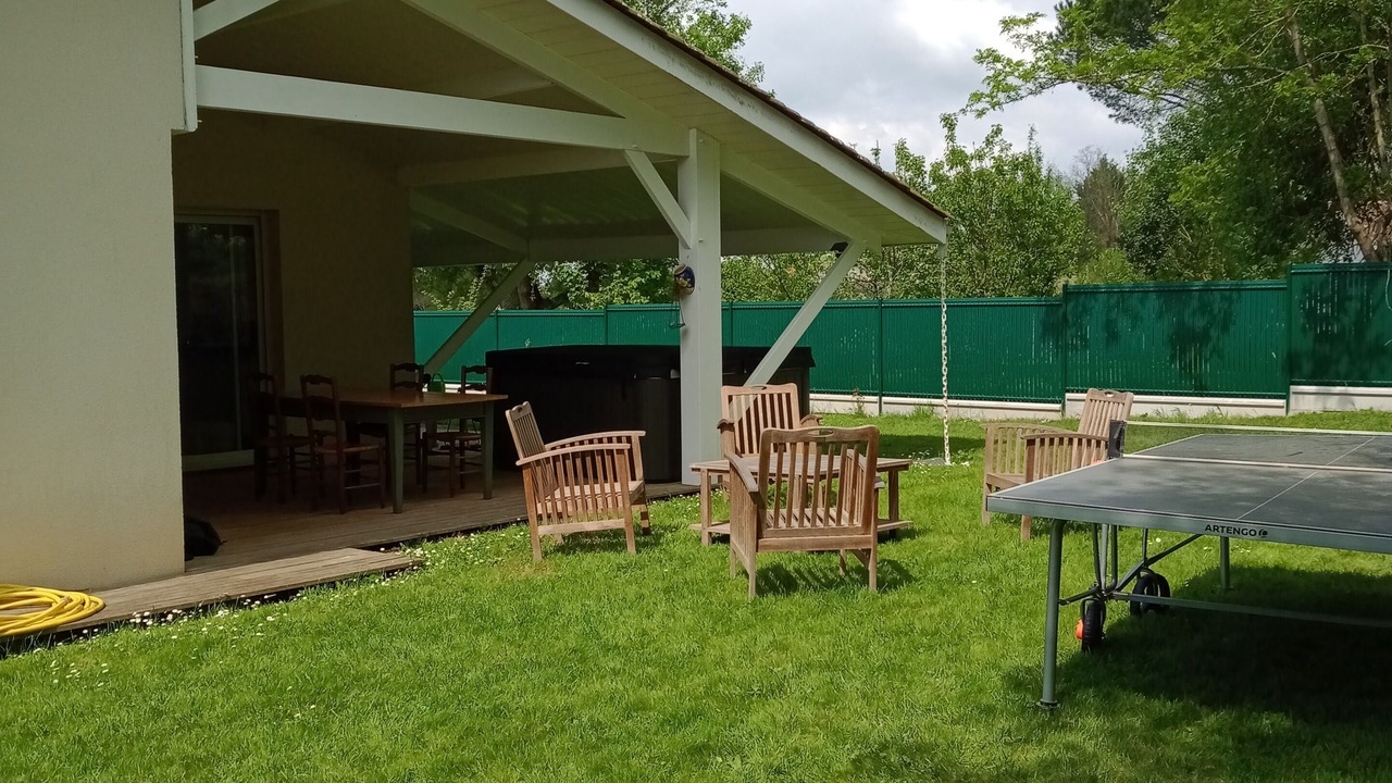 Photo of Outdoor in Le Pout