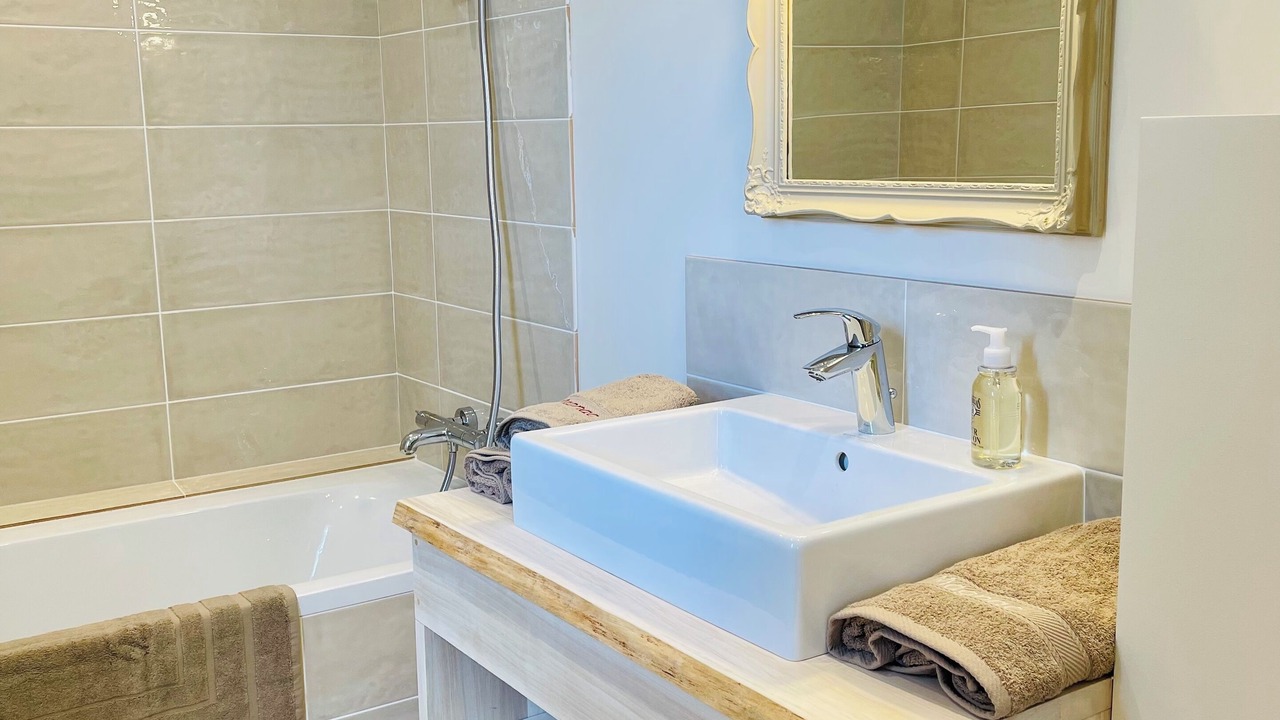 Photo of Bathroom in Milhac-de-Nontron