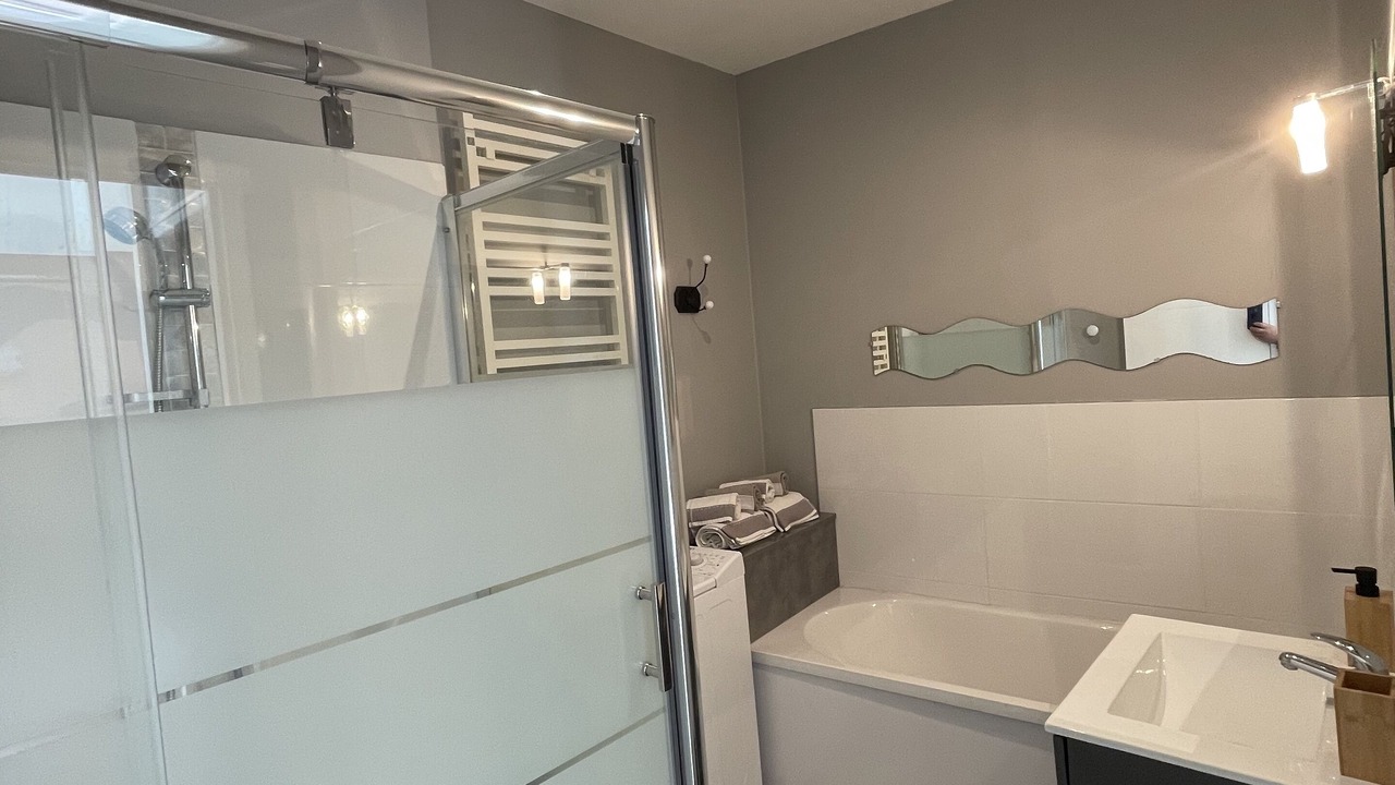 Photo of Bathroom in Angoulins