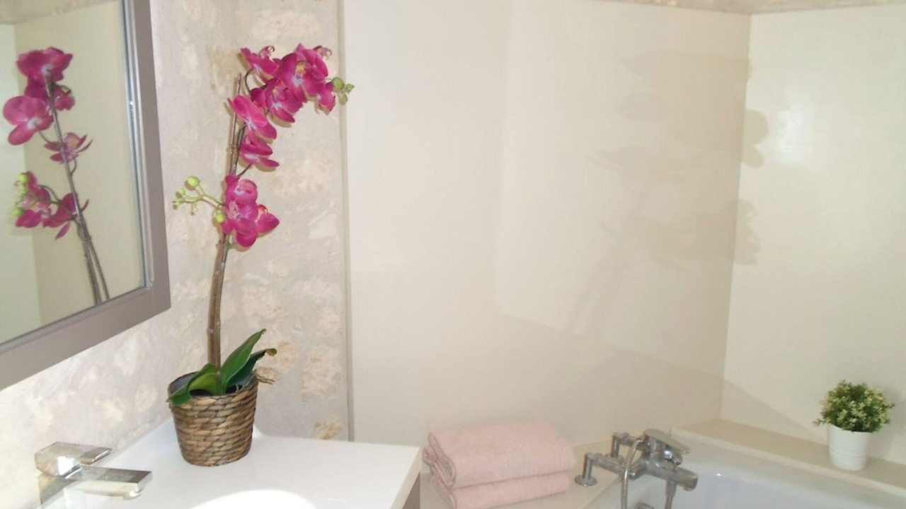 Photo of Bathroom in Bourrou