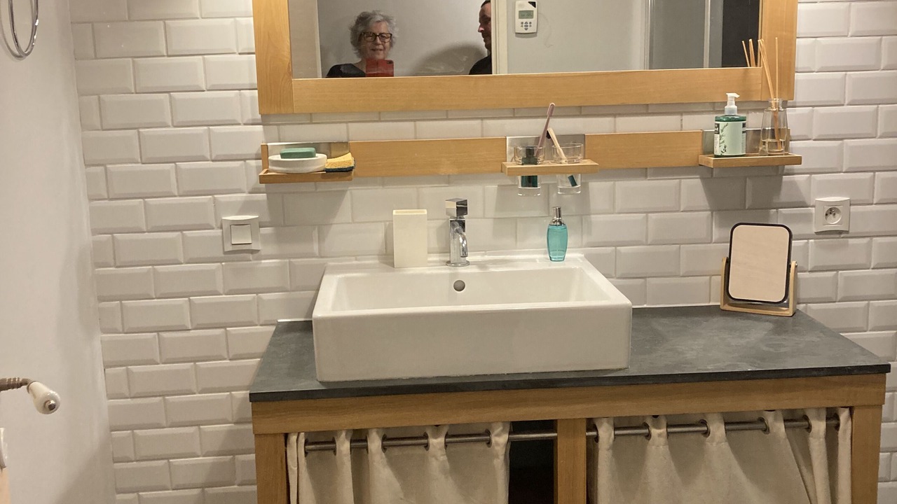 Photo of Bathroom in Germond-Rouvre