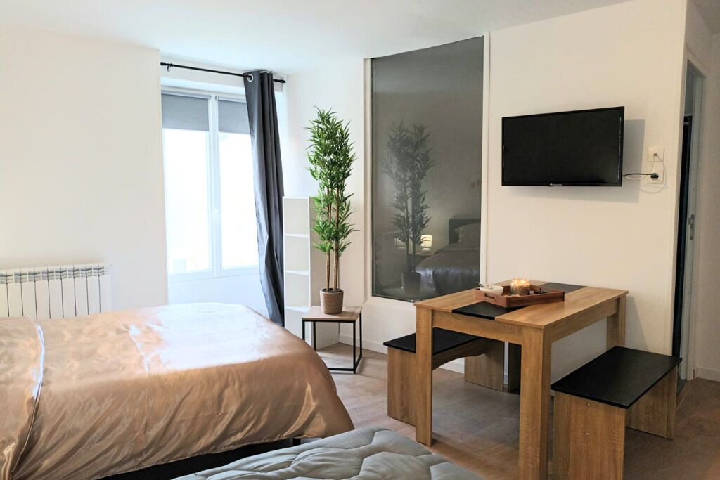 Photo of Bedroom in Saint-Amand-sur-Sevre