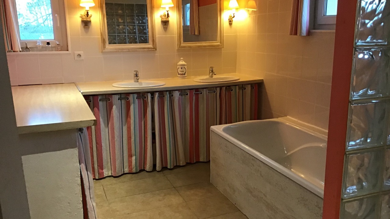 Photo of Bathroom in Lamonzie-Saint-Martin
