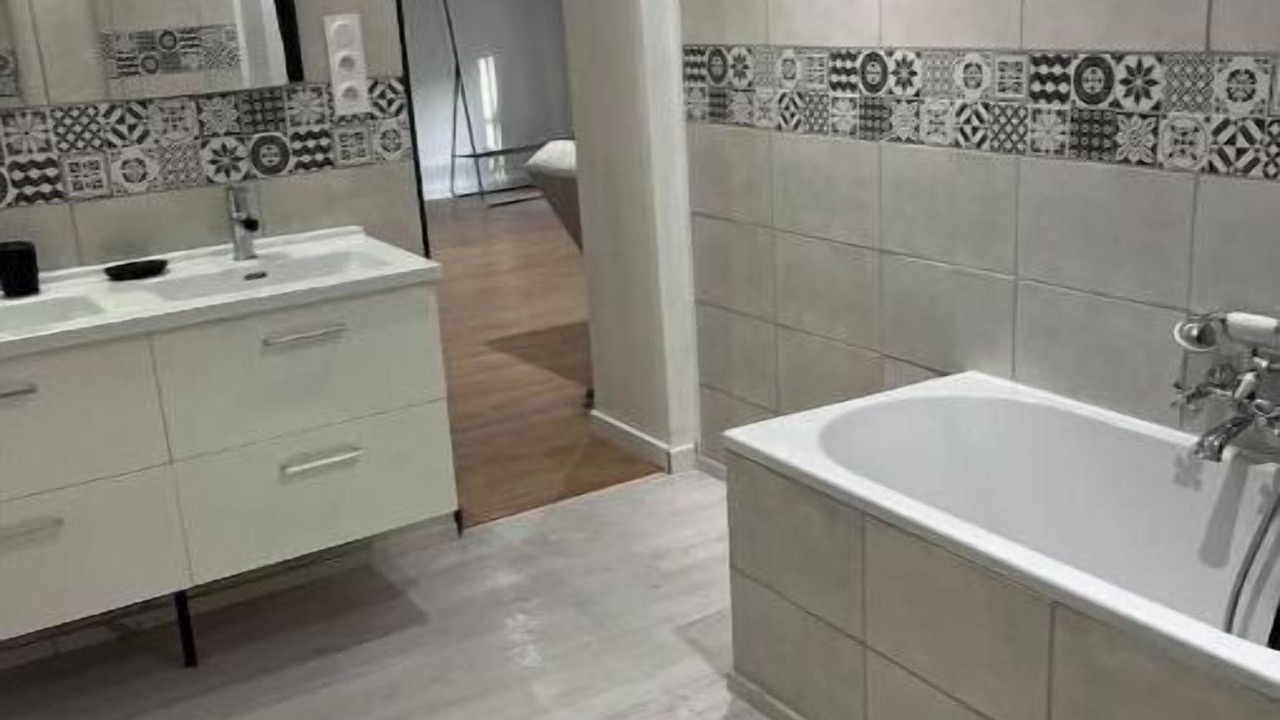 Photo of Bathroom in Saint-Mariens