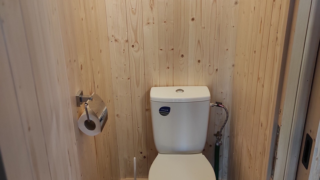 Photo of Bathroom in Flayat