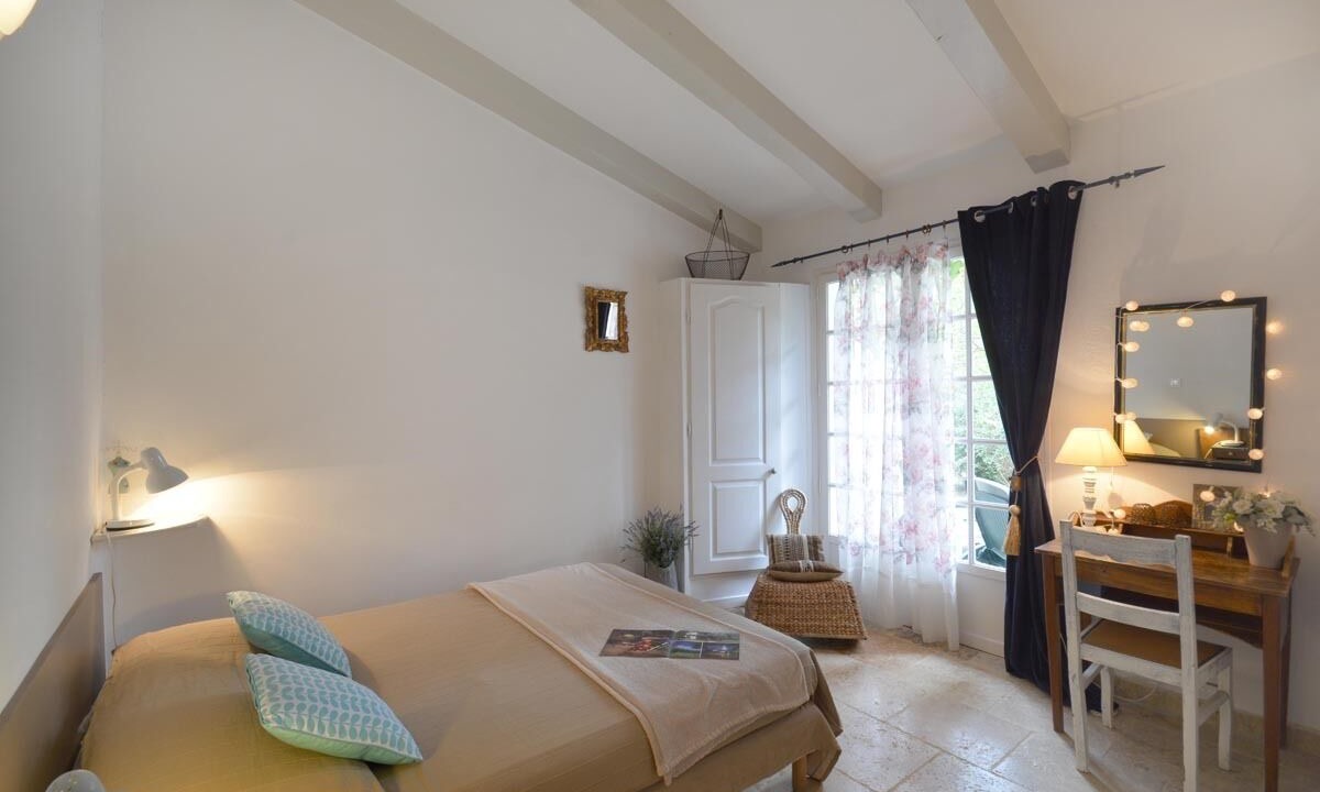 Photo of Bedroom in Les Baux-de-Provence