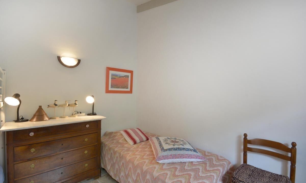 Photo of Bedroom in Les Baux-de-Provence