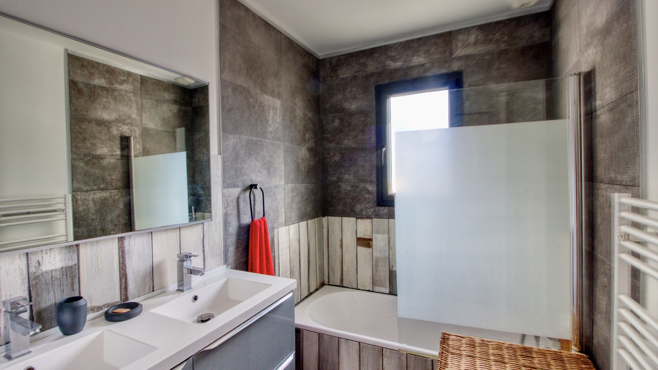 Photo of Bathroom in Le Porge