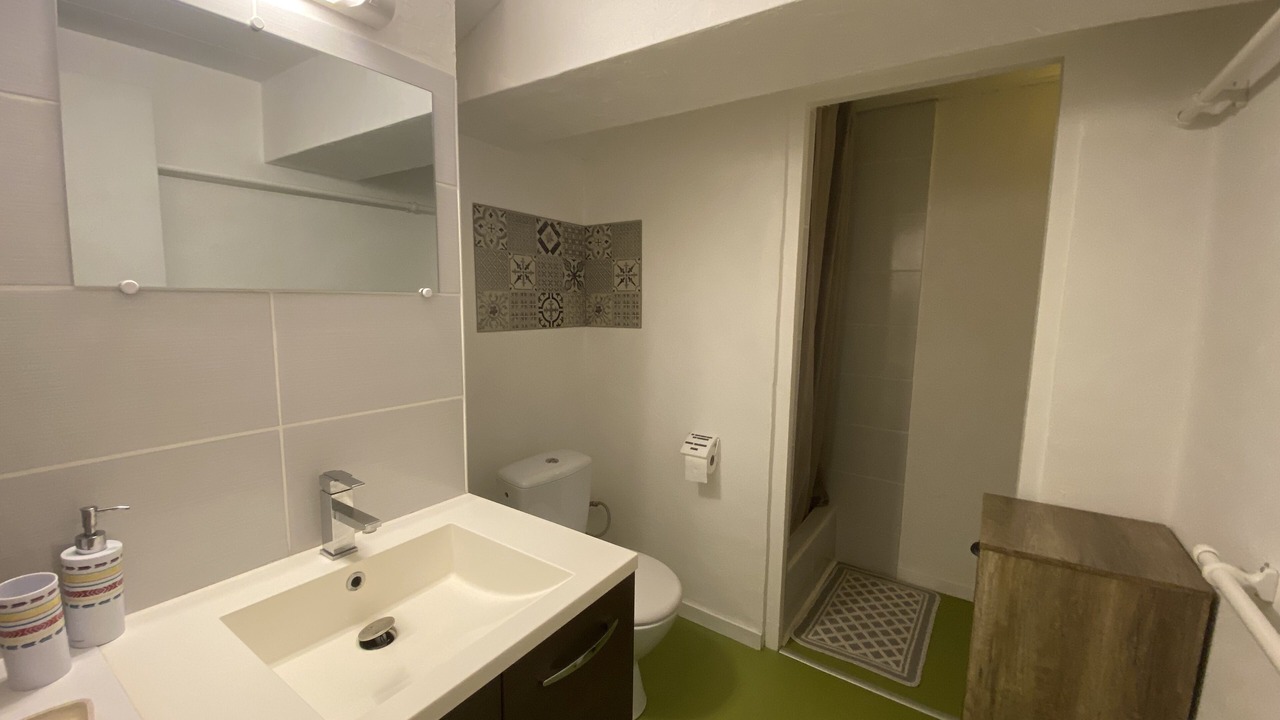 Photo of Bathroom in Saint-Ciers-sur-Gironde