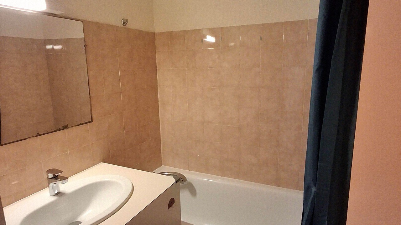 Photo of Bathroom in Port District