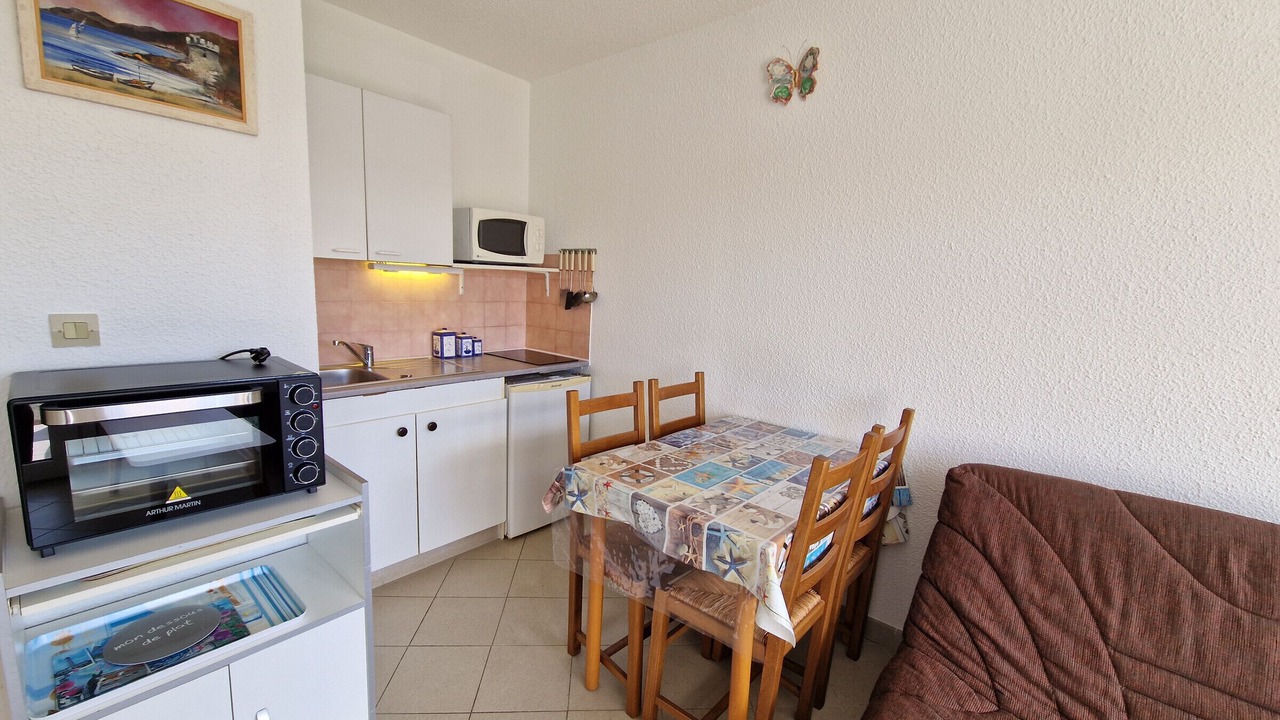 Photo of Kitchen in Port District