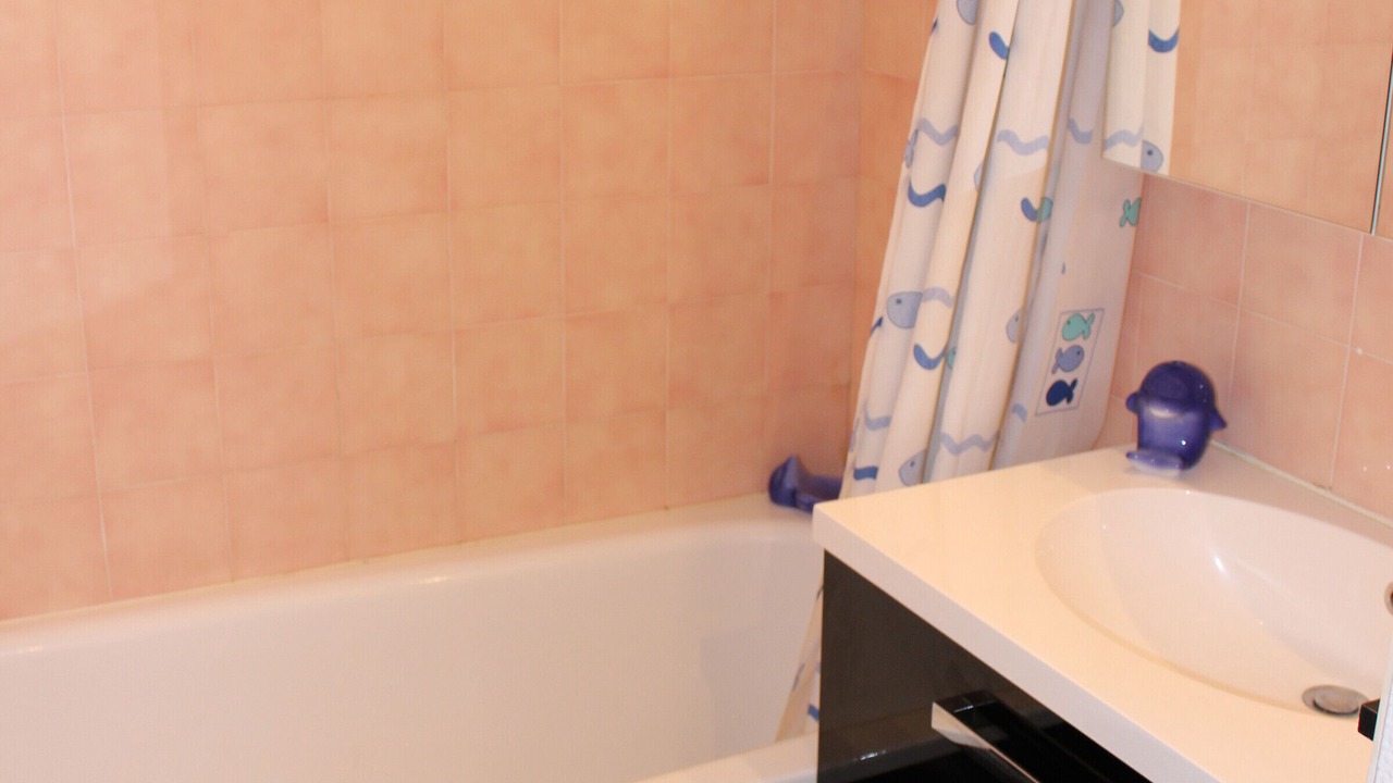 Photo of Bathroom in Port District