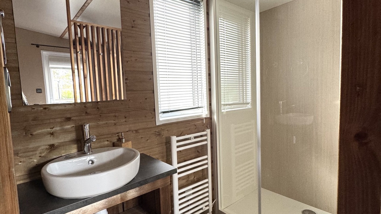 Photo of Bathroom in Gujan-Mestras