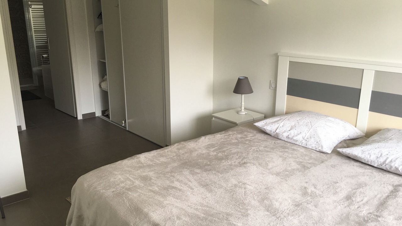 Photo of Bedroom in Messanges