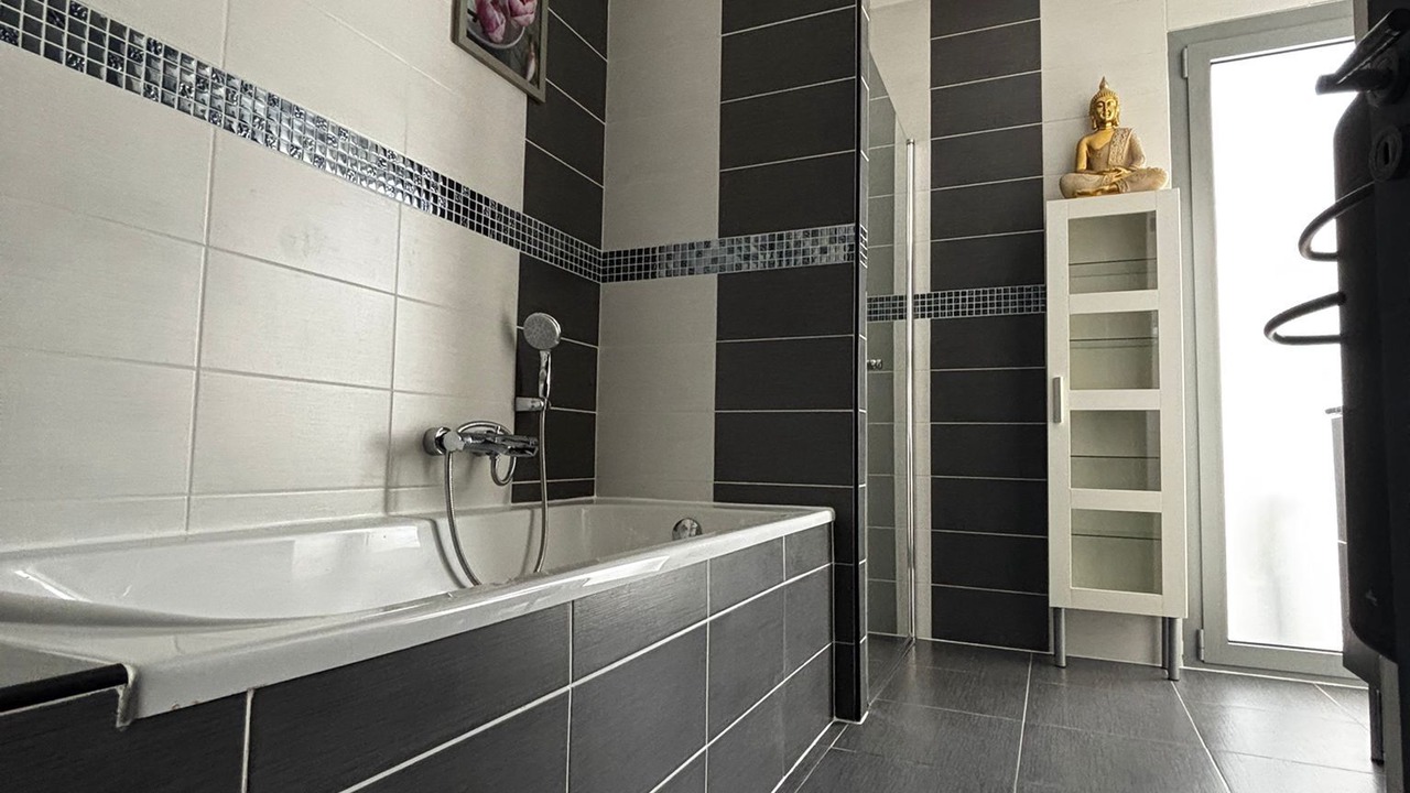 Photo of Bathroom in Linxe