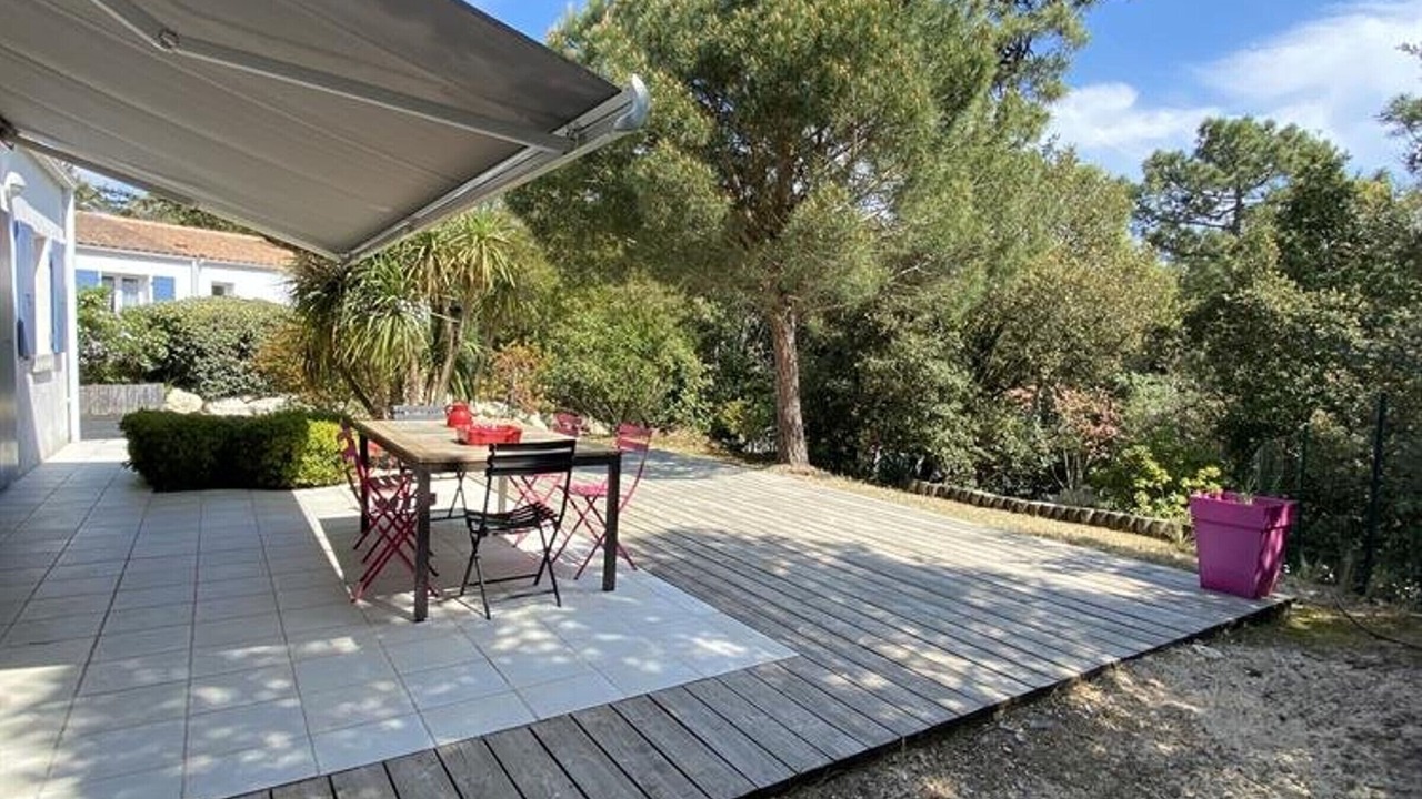 Photo of Outdoor in Domino