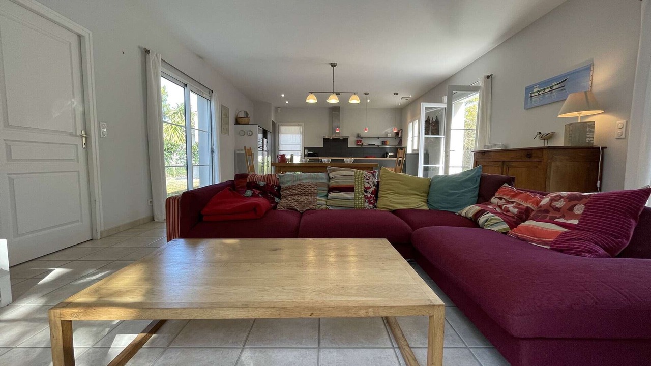 Photo of Livingroom in Domino