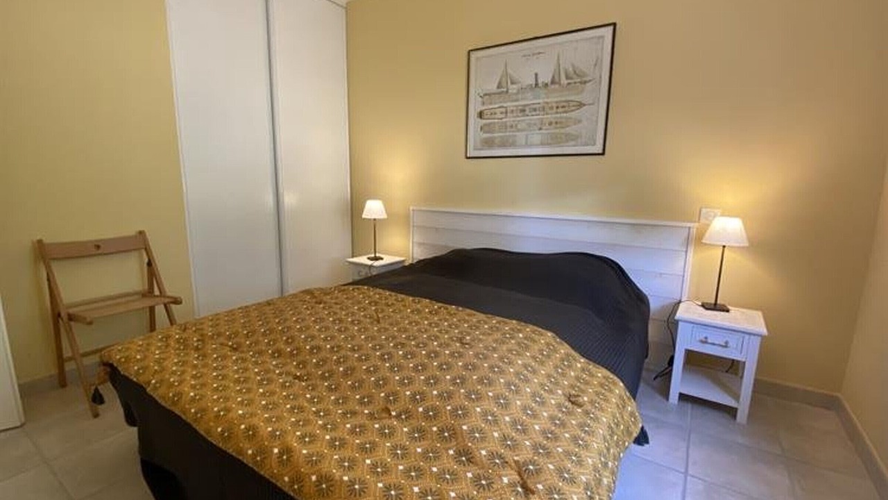Photo of Bedroom in Domino