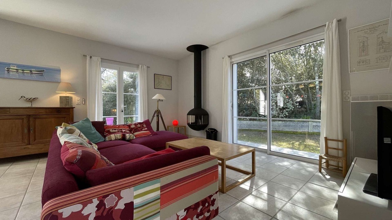 Photo of Livingroom in Domino