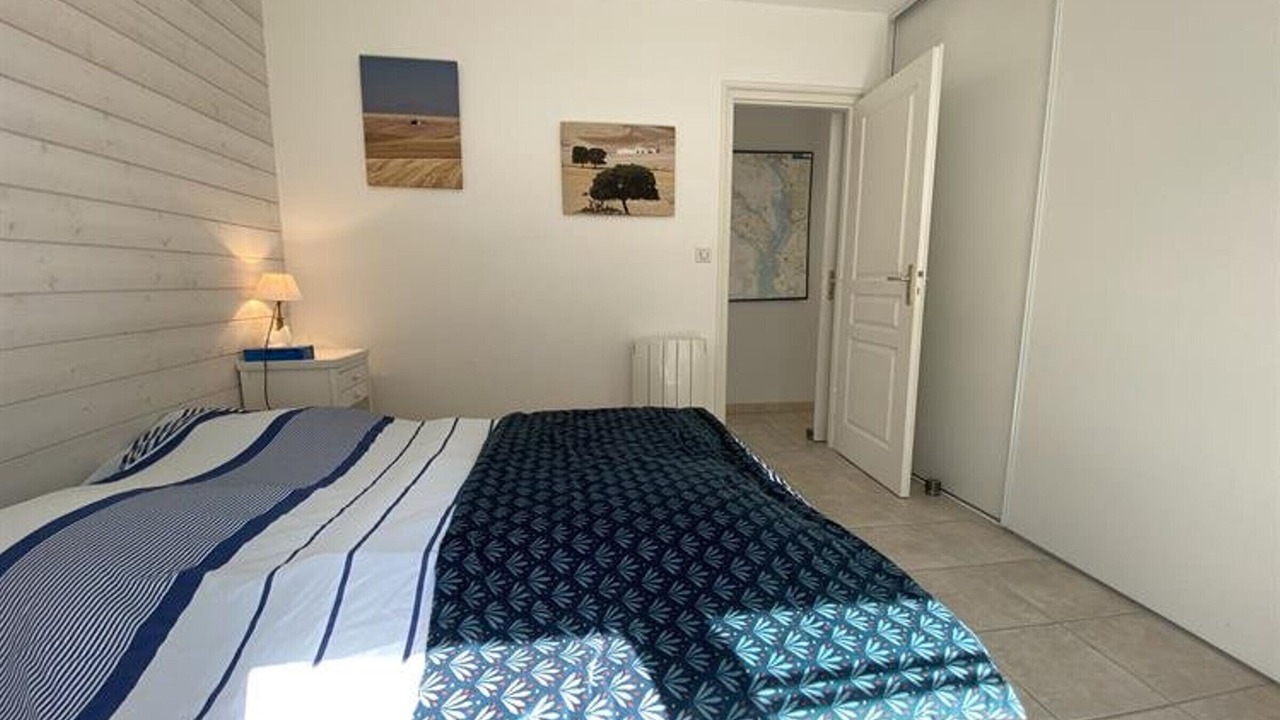 Photo of Bedroom in Domino