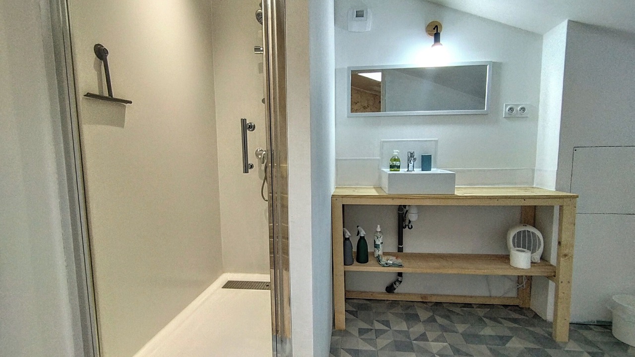 Photo of Bathroom in Celle-Levescault