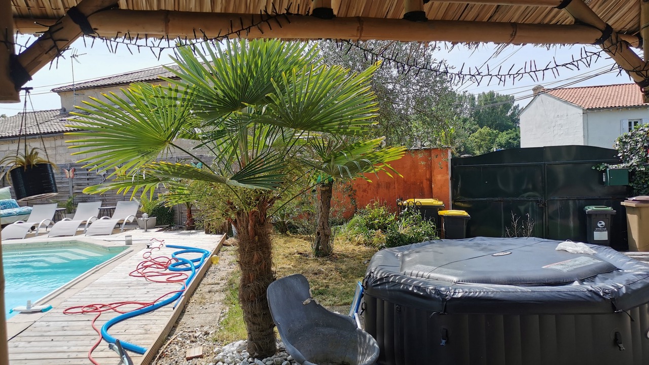 Photo of Patio Balcony in Abzac
