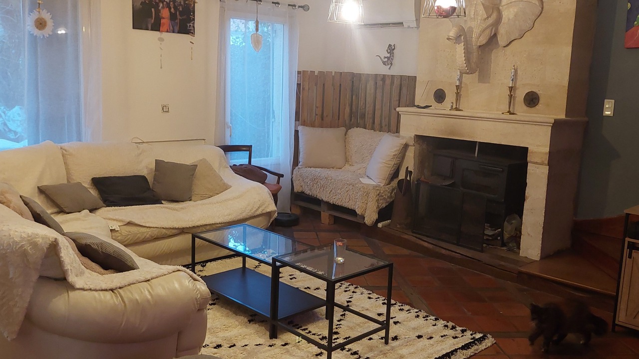 Photo of Livingroom in Abzac