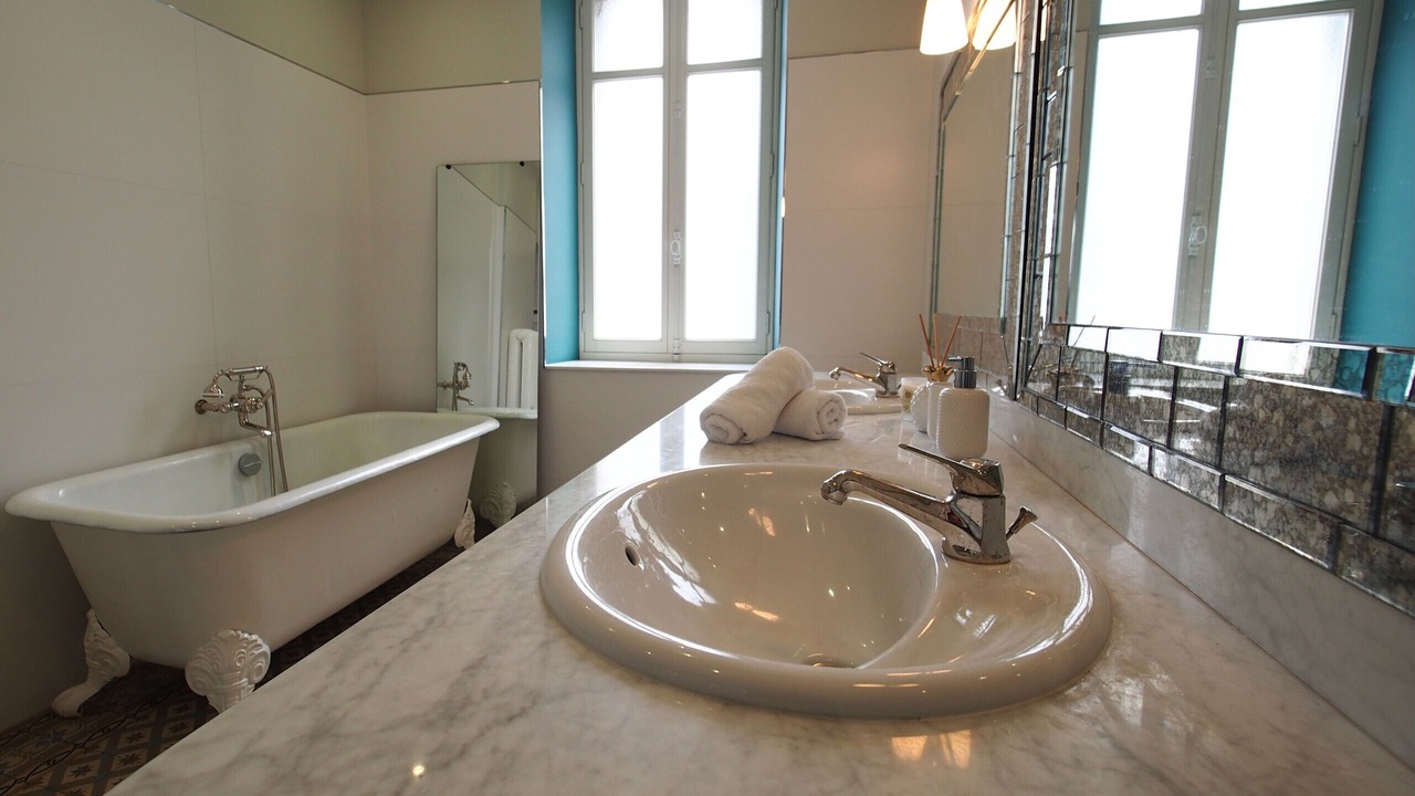 Photo of Bathroom in Talence