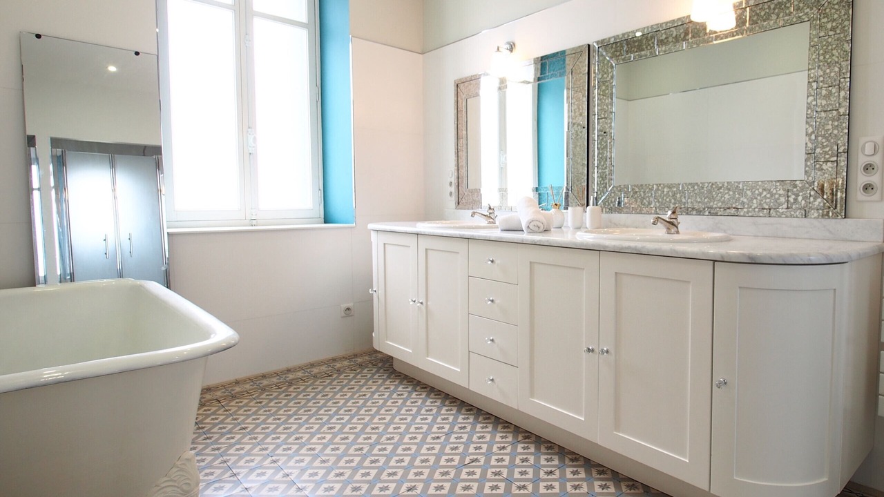 Photo of Bathroom in Talence