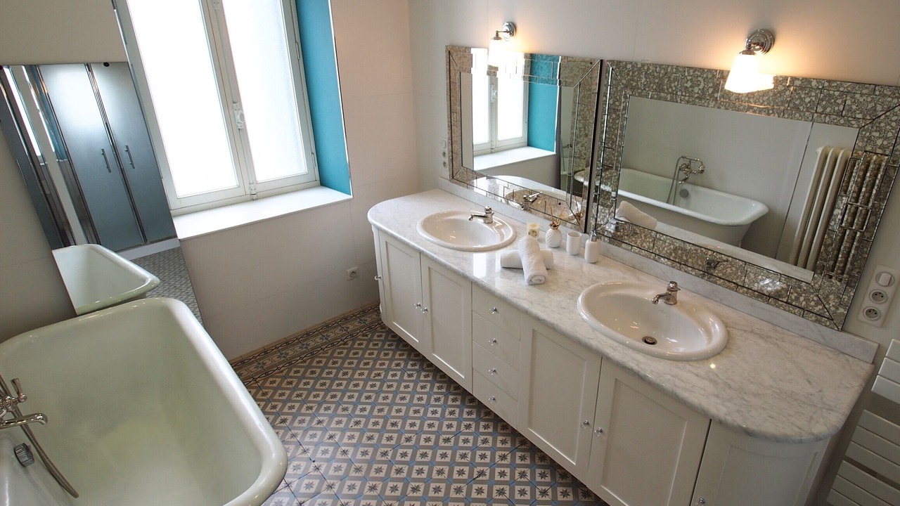 Photo of Bathroom in Talence