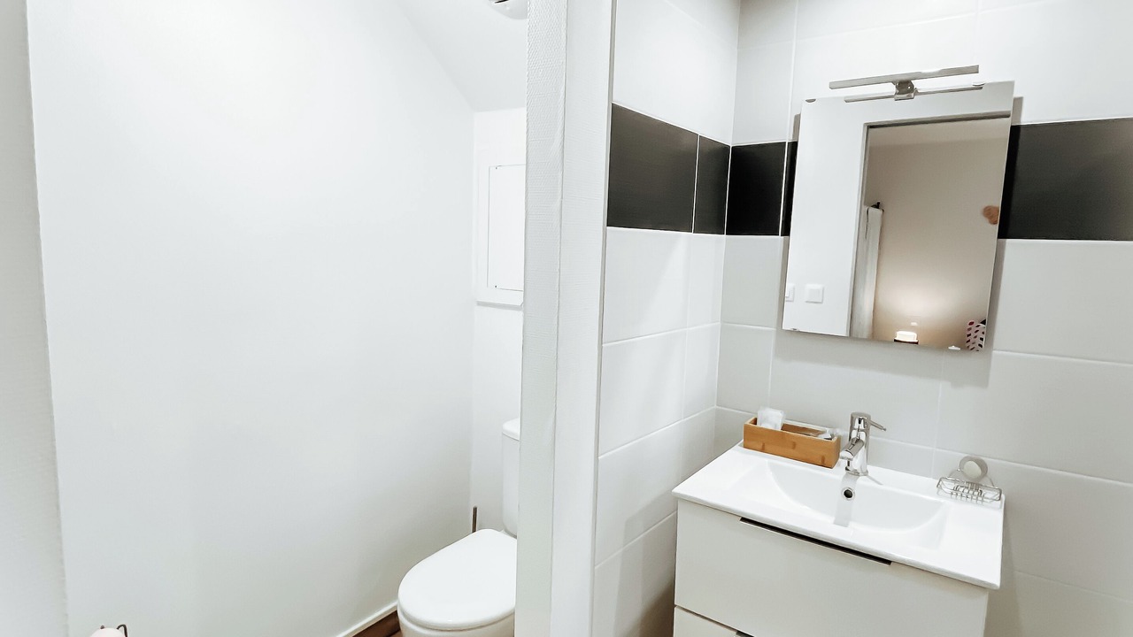 Photo of Bathroom in Francescas