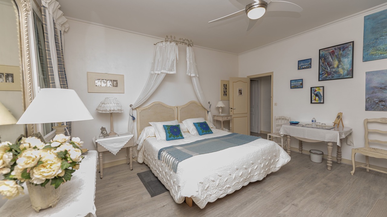 Photo of Bedroom in Sainte-Terre