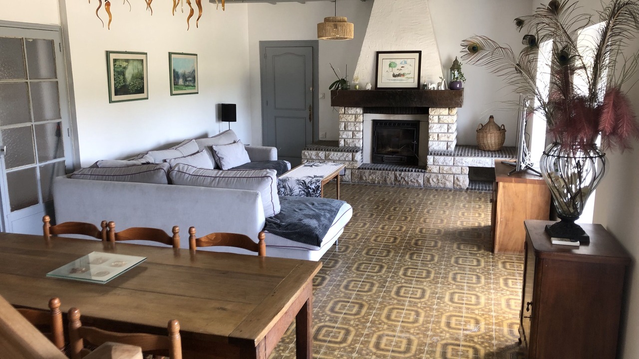 Photo of Livingroom in Chenaud