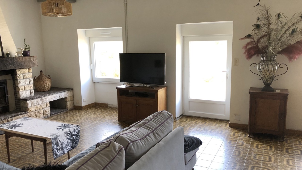 Photo of Livingroom in Chenaud
