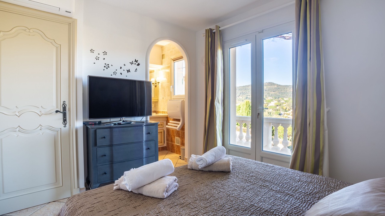 Photo of Bedroom in Plage de la Garonnette